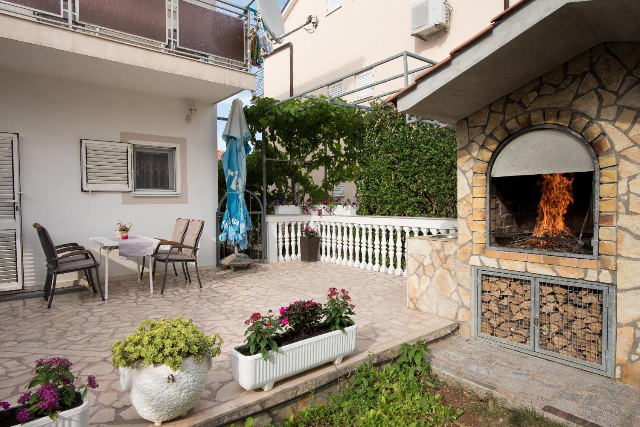Topic Apartments Vodice Exterior foto