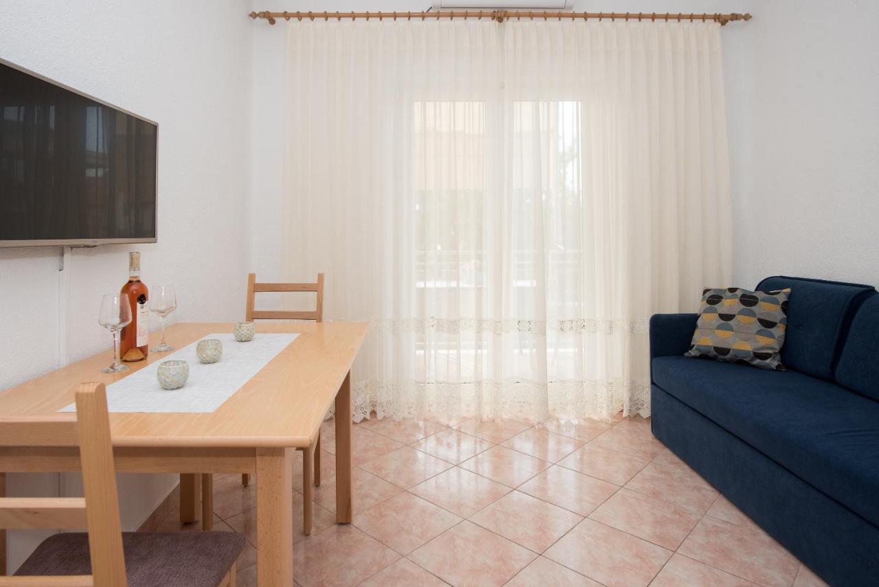 Topic Apartments Vodice Exterior foto
