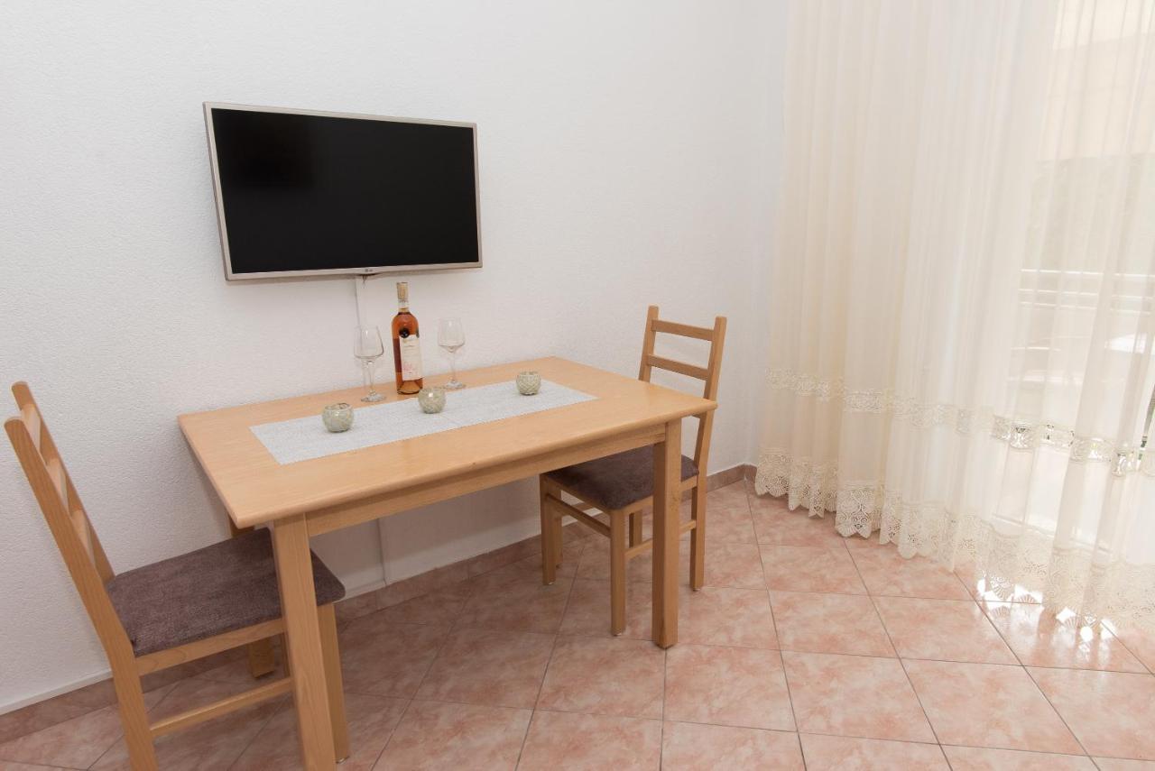 Topic Apartments Vodice Exterior foto